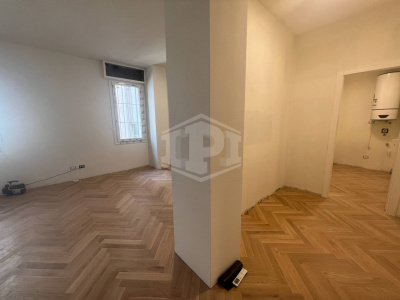 Ampio Monolocale ristrutturato in centro a Imola (BO)