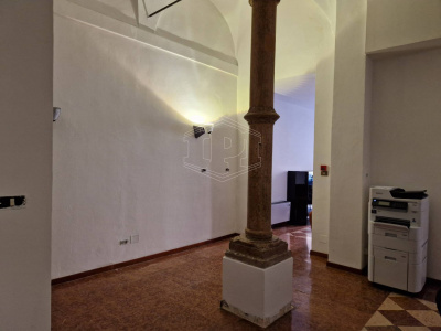 Locale commerciale in Centro, Strada Maggiore, Bologna (BO)