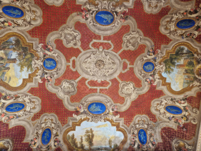 Locale commerciale in Centro, Strada Maggiore, Bologna (BO)