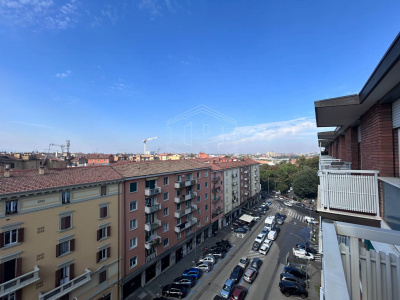 Appartamento di ampie dimensioni, adiacente via Milazzo, Bologna (BO)