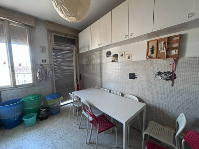 Appartamento di ampie dimensioni, adiacente via Milazzo, Bologna (BO)