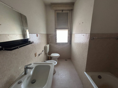 Appartamento di ampie dimensioni, adiacente via Milazzo, Bologna (BO)