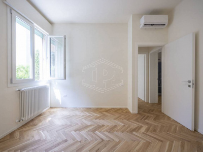 Trilocale pari al nuovo in Centro, Via Milazzo, Bologna (BO)