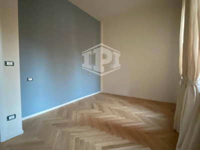 Trilocale pari al nuovo in Centro, Via Milazzo, Bologna (BO)