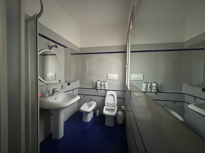 Trilocale in Centro, adiacenze via Lame, Bologna (BO)