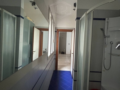 Trilocale in Centro, adiacenze via Lame, Bologna (BO)