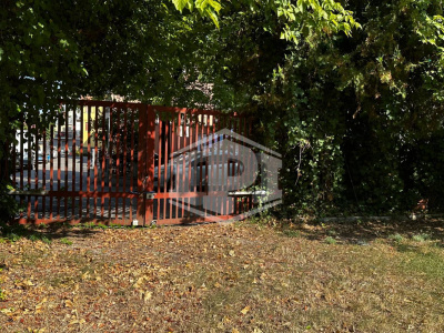 Complesso immobiliare residenziale con corte e posti auto in centro ad Anzola dell'Emilia, (BO)