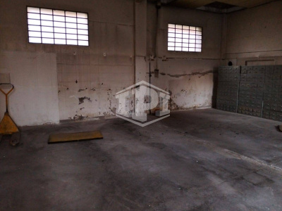 Complesso immobiliare residenziale con corte e posti auto in centro ad Anzola dell'Emilia, (BO)