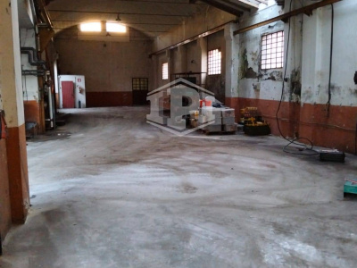 Complesso immobiliare residenziale con corte e posti auto in centro ad Anzola dell'Emilia, (BO)