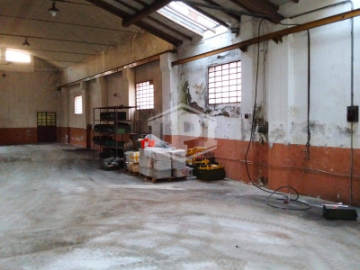 Complesso immobiliare residenziale con corte e posti auto in centro ad Anzola dell'Emilia, (BO)