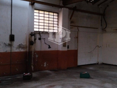 Complesso immobiliare residenziale con corte e posti auto in centro ad Anzola dell'Emilia, (BO)