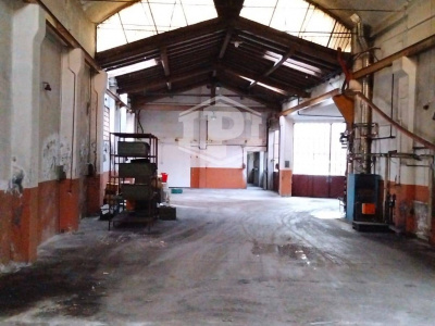 Complesso immobiliare residenziale con corte e posti auto in centro ad Anzola dell'Emilia, (BO)