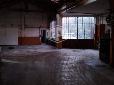 Complesso immobiliare residenziale con corte e posti auto in centro ad Anzola dell'Emilia, (BO)