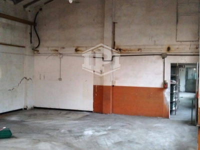 Complesso immobiliare residenziale con corte e posti auto in centro ad Anzola dell'Emilia, (BO)