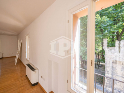 Palazzina direzionale indipendente in centro, Strada Maggiore, Bologna