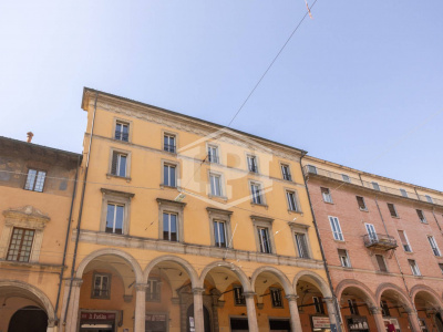 Palazzina direzionale indipendente in centro, Strada Maggiore, Bologna