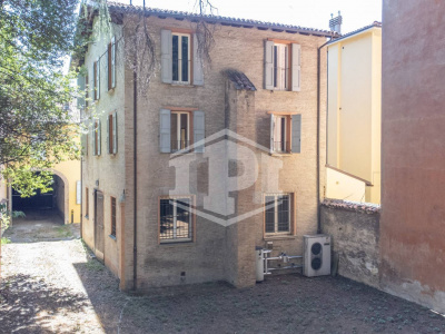 Palazzina direzionale indipendente in centro, Strada Maggiore, Bologna