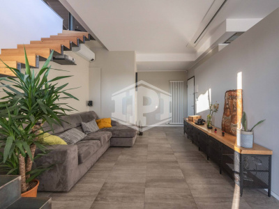 Appartamento ultimo piano con terrazza abitabile in centro a Zola Predosa (BO)