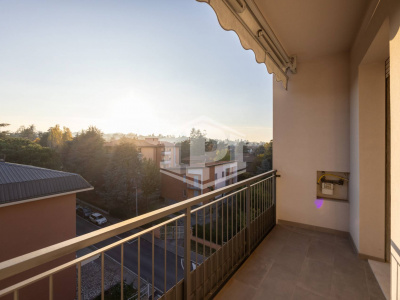 Appartamento ultimo piano con terrazza abitabile in centro a Zola Predosa (BO)