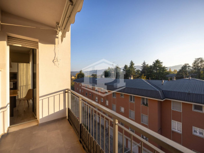 Appartamento ultimo piano con terrazza abitabile in centro a Zola Predosa (BO)