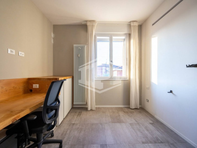 Appartamento ultimo piano con terrazza abitabile in centro a Zola Predosa (BO)