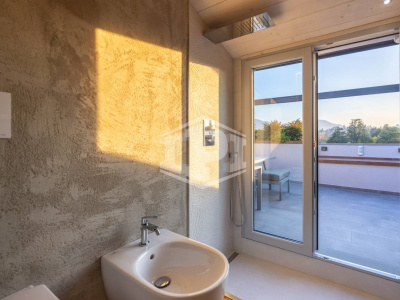 Appartamento ultimo piano con terrazza abitabile in centro a Zola Predosa (BO)