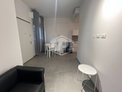 Trilocale ristrutturato, via Bonvicini, Bologna (BO)