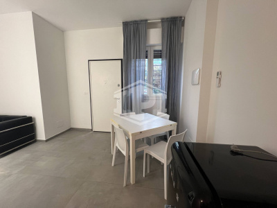 Trilocale ristrutturato, via Bonvicini, Bologna (BO)