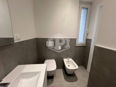 Trilocale ristrutturato, via Bonvicini, Bologna (BO)