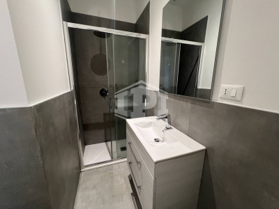 Trilocale ristrutturato, via Bonvicini, Bologna (BO)