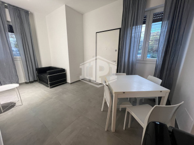 Trilocale ristrutturato, via Bonvicini, Bologna (BO)