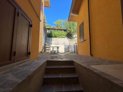 Villetta su 3 livelli in tri-familiare a Monzuno (BO)