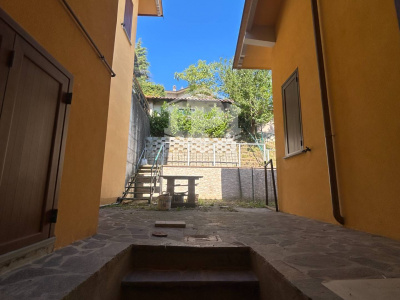 Villetta su 3 livelli in tri-familiare a Monzuno (BO)