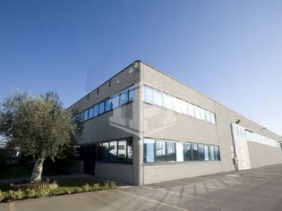 Complesso uffici e officine in Via Francesco Luigi Ferrari, Ferrara (FE)