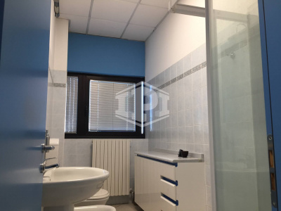 Complesso uffici e officine in Via Francesco Luigi Ferrari, Ferrara (FE)