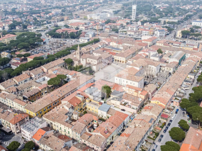 Complesso di 3 Appartamenti in Centro Storico a Cervia (RA), Quadrilatero