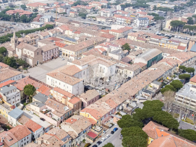 Complesso di 3 Appartamenti in Centro Storico a Cervia (RA), Quadrilatero
