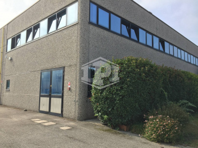 Capannone industriale-direzionale in Via Francesco Luigi Ferrari, Ferrara (FE)