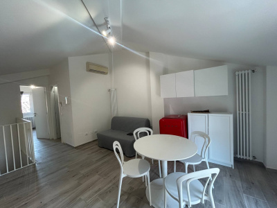 Soluzione indipendente su due livelli in via Corticella, Bologna (BO)