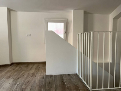 Soluzione indipendente su due livelli in via Corticella, Bologna (BO)