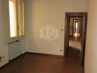 Bilocale di pregio in centro, via Barberia, Bologna (BO)