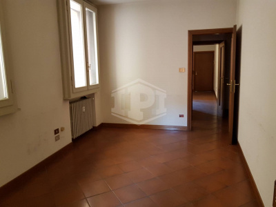Trilocale di pregio in pieno centro, Via Barberia, Bologna (BO)
