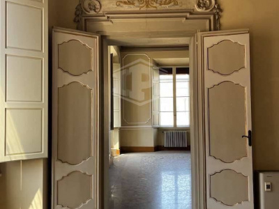 Appartamento di pregio in pieno Centro, Via Barberia, Bologna (BO)