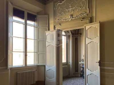 Appartamento di pregio in pieno Centro, Via Barberia, Bologna (BO)