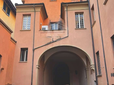 Appartamento di pregio in pieno Centro, Via Barberia, Bologna (BO)
