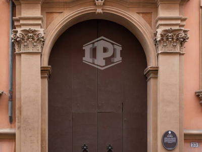 Appartamento di pregio in pieno Centro, Via Barberia, Bologna (BO)
