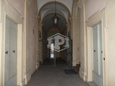 Trilocale di pregio in pieno Centro, Via Barberia, Bologna (BO)