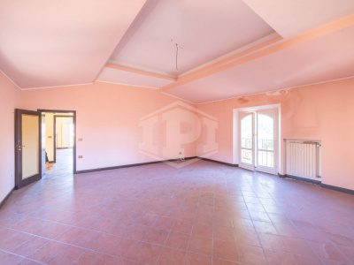 Appartamento di pregio con altana in pieno Centro, Via Barberia, Bologna (BO)