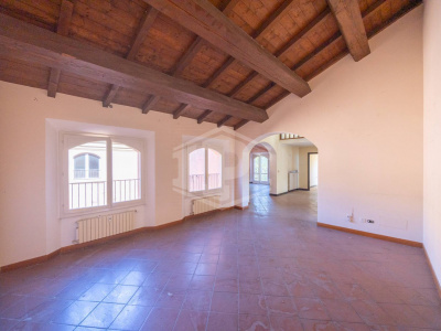 Appartamento di pregio con altana in pieno Centro, Via Barberia, Bologna (BO)