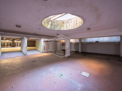 Appartamento di pregio con altana in pieno Centro, Via Barberia, Bologna (BO)